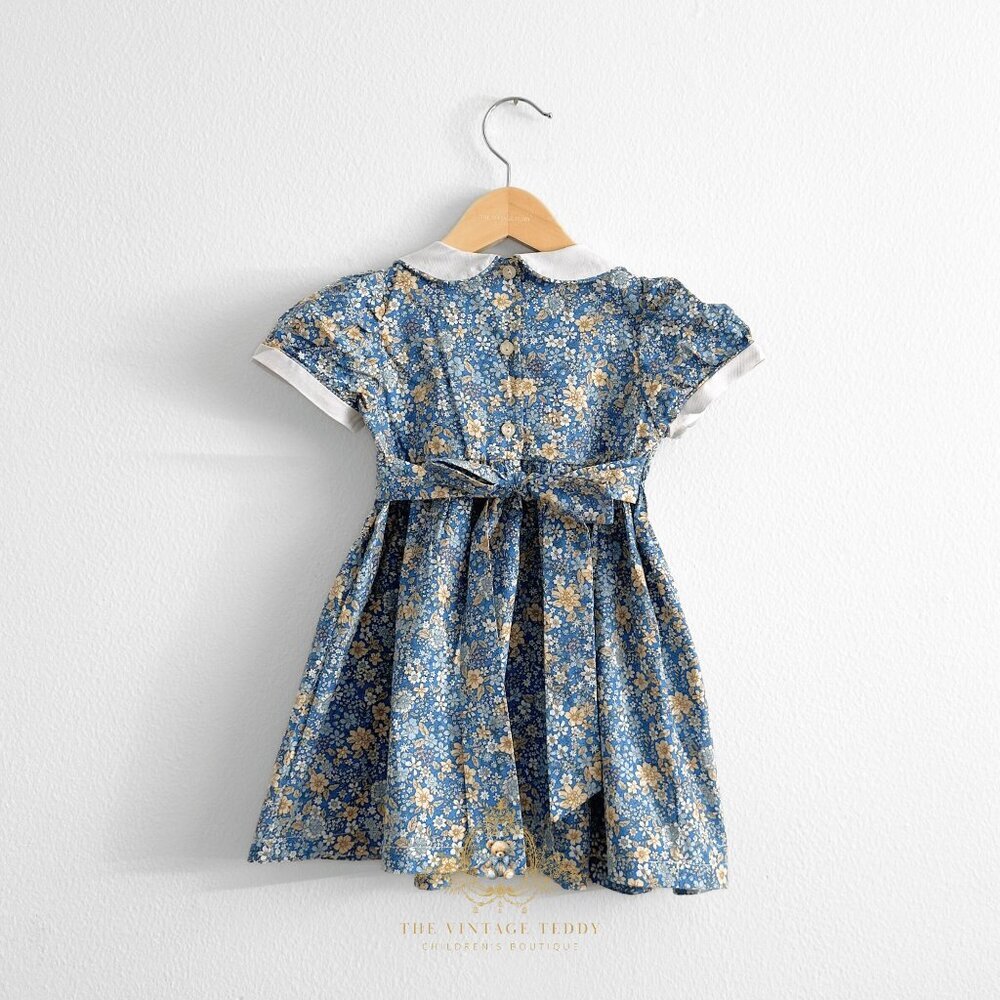 NWT Lovely Girls Smocked Embroidered Dress Boutique Special Occassion Formal 4T - Picture 2 of 5